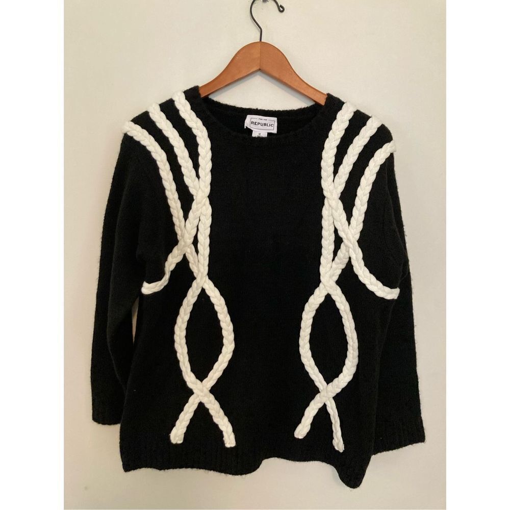 For the republic‎ black and white sweater